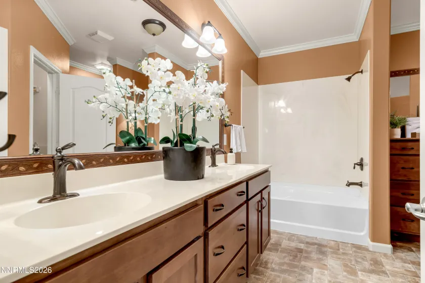 9050 Double R, Reno, Nevada 89521, 2 Bedrooms Bedrooms, ,2 BathroomsBathrooms,Residential,Residential,Double R,0,260012169