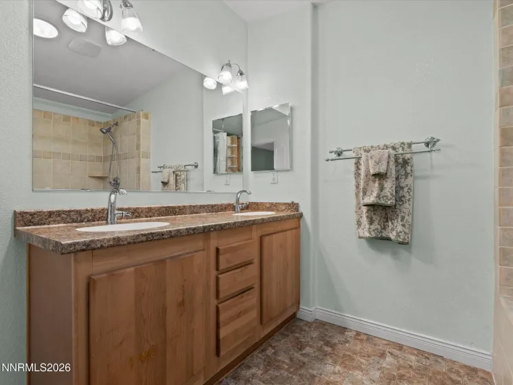 1307 Kingslane, Gardnerville, Nevada 89410, 2 Bedrooms Bedrooms, ,2 BathroomsBathrooms,Residential,Residential,Kingslane,0,260012172