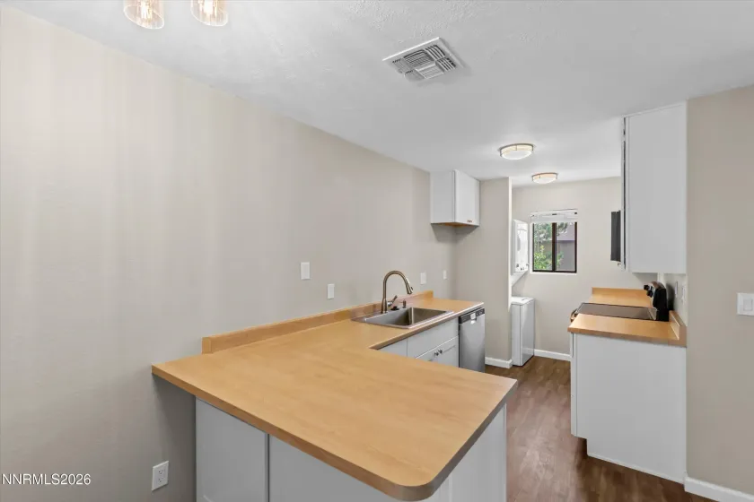 4769 Reggie, Reno, Nevada 89502, 1 Bedroom Bedrooms, ,1 BathroomBathrooms,Residential,Residential,Reggie,0,260012176