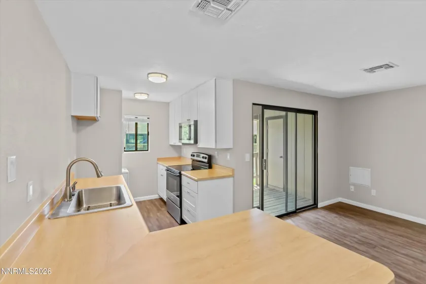 4769 Reggie, Reno, Nevada 89502, 1 Bedroom Bedrooms, ,1 BathroomBathrooms,Residential,Residential,Reggie,0,260012176