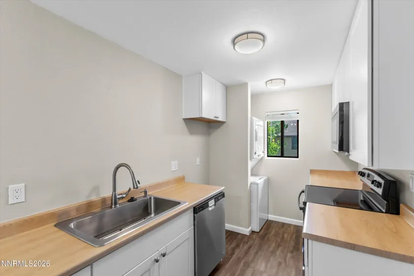 4769 Reggie, Reno, Nevada 89502, 1 Bedroom Bedrooms, ,1 BathroomBathrooms,Residential,Residential,Reggie,0,260012176