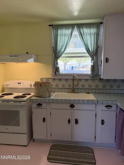 1045 Tonopah, Tonopah, Nevada 89049, 2 Bedrooms Bedrooms, ,1 BathroomBathrooms,Residential,Residential,Tonopah,0,260012201