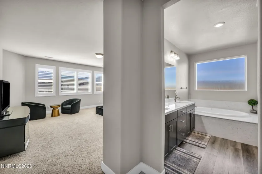 944 Los Alamitos, Minden, Nevada 89423, 4 Bedrooms Bedrooms, ,4 BathroomsBathrooms,Residential,Residential,Los Alamitos,0,260012204