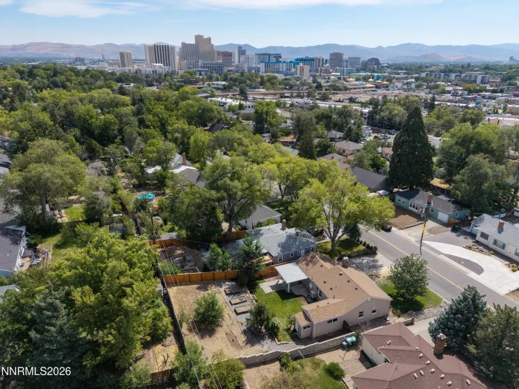 1075 University, Reno, Nevada 89503, 3 Bedrooms Bedrooms, ,1 BathroomBathrooms,Residential,Residential,University,0,260011412