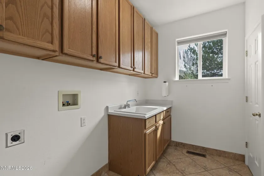 Bedroom 2 / Office