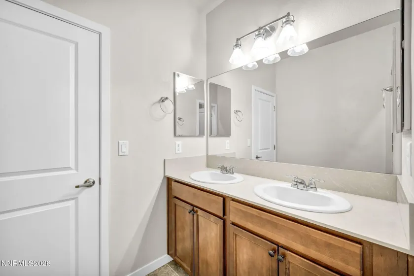 4921 Black Falcon, Sun Valley, Nevada 89433, 3 Bedrooms Bedrooms, ,3 BathroomsBathrooms,Residential,Residential,Black Falcon,0,260012195