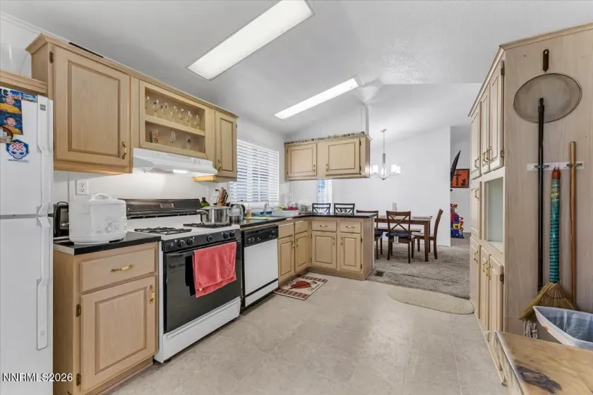 2151 Barberry, Reno, Nevada 89512, 2 Bedrooms Bedrooms, ,2 BathroomsBathrooms,Residential,Residential,Barberry,0,260012209