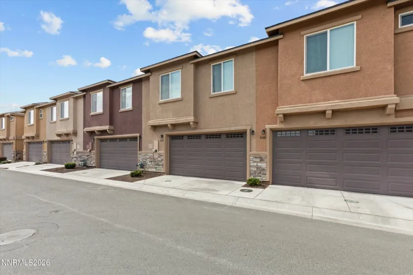 907 End, Carson City, Nevada 89701, 3 Bedrooms Bedrooms, ,3 BathroomsBathrooms,Residential,Residential,End,0,260012232
