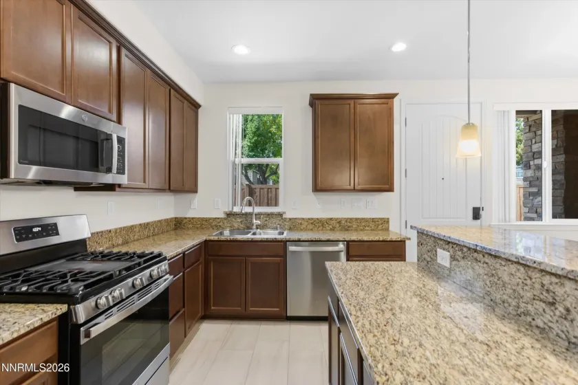 907 End, Carson City, Nevada 89701, 3 Bedrooms Bedrooms, ,3 BathroomsBathrooms,Residential,Residential,End,0,260012232