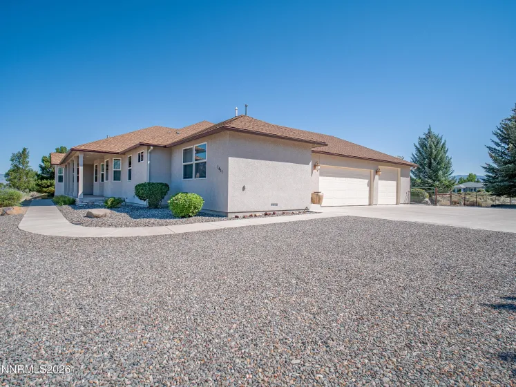 1411 Brentwood, Gardnerville, Nevada 89410, 3 Bedrooms Bedrooms, ,3 BathroomsBathrooms,Residential,Residential,Brentwood,0,260012234