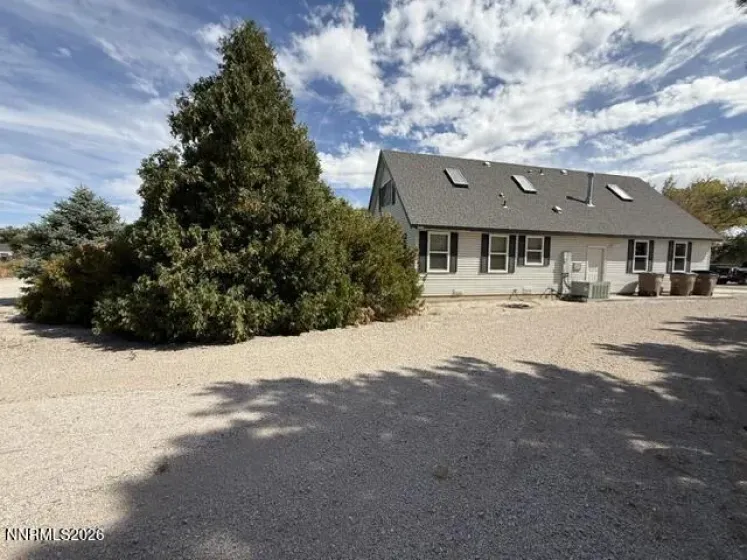 1220 Strasdin, Fallon, Nevada 89406, 4 Bedrooms Bedrooms, ,3 BathroomsBathrooms,Residential,Residential,Strasdin,0,260012236