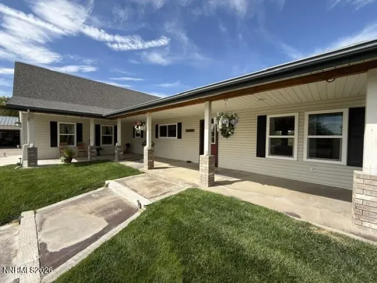 1220 Strasdin, Fallon, Nevada 89406, 4 Bedrooms Bedrooms, ,3 BathroomsBathrooms,Residential,Residential,Strasdin,0,260012236
