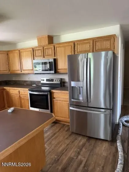 1220 Strasdin, Fallon, Nevada 89406, 4 Bedrooms Bedrooms, ,3 BathroomsBathrooms,Residential,Residential,Strasdin,0,260012236