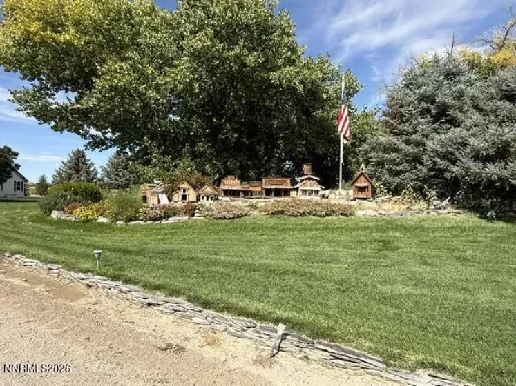 1220 Strasdin, Fallon, Nevada 89406, 4 Bedrooms Bedrooms, ,3 BathroomsBathrooms,Residential,Residential,Strasdin,0,260012236