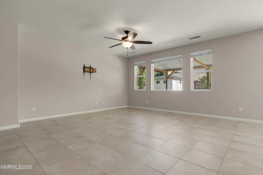 2925 Lessini, Sparks, Nevada 89434, 3 Bedrooms Bedrooms, ,3 BathroomsBathrooms,Residential,Residential,Lessini,0,260012240