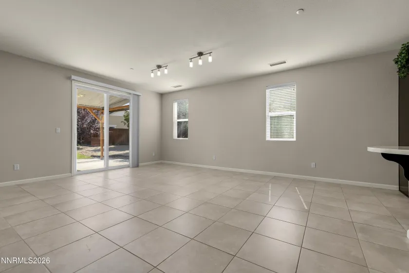 2925 Lessini, Sparks, Nevada 89434, 3 Bedrooms Bedrooms, ,3 BathroomsBathrooms,Residential,Residential,Lessini,0,260012240