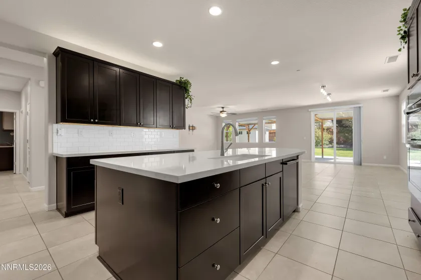 2925 Lessini, Sparks, Nevada 89434, 3 Bedrooms Bedrooms, ,3 BathroomsBathrooms,Residential,Residential,Lessini,0,260012240