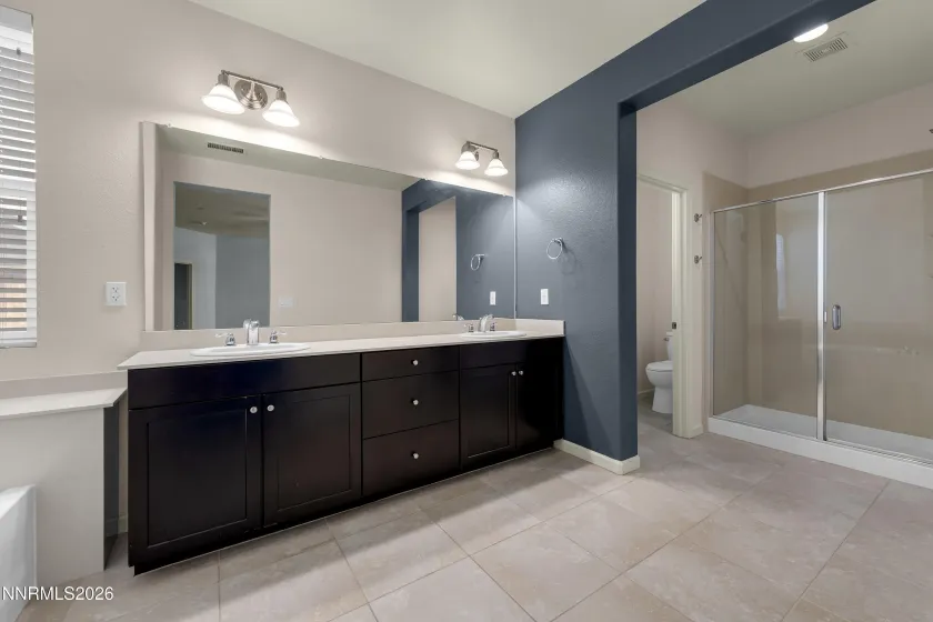 2925 Lessini, Sparks, Nevada 89434, 3 Bedrooms Bedrooms, ,3 BathroomsBathrooms,Residential,Residential,Lessini,0,260012240