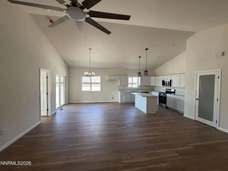 584 Wedge, Fernley, Nevada 89408, 3 Bedrooms Bedrooms, ,2 BathroomsBathrooms,Residential,Residential,Wedge,0,260012241