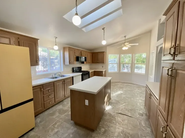 7440 West 4th Street #70, Reno, Nevada 89523, 3 Bedrooms Bedrooms, 9 Rooms Rooms,2 BathroomsBathrooms,Manufactured,Residential,West 4th,0,260012246