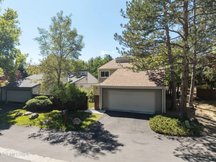 6409 Meadow Country, Reno, Nevada 89519, 3 Bedrooms Bedrooms, ,3 BathroomsBathrooms,Residential,Residential,Meadow Country,0,260012243