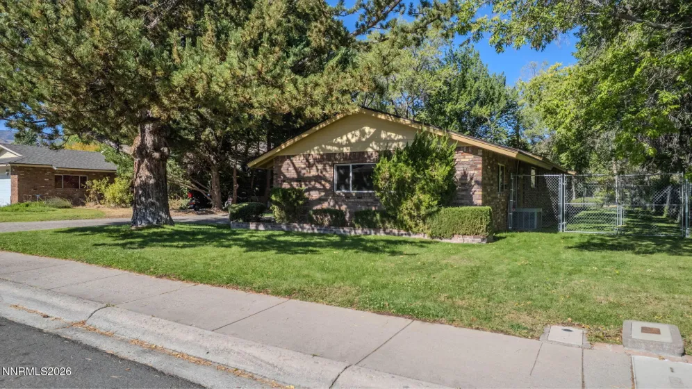 3015 Idlewild, Reno, Nevada 89509, 3 Bedrooms Bedrooms, ,2 BathroomsBathrooms,Residential,Residential,Idlewild,0,260012245