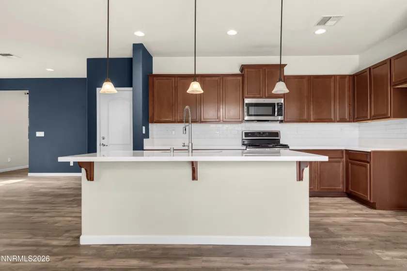 7028 Shady Gate, Sparks, Nevada 89436, 3 Bedrooms Bedrooms, ,3 BathroomsBathrooms,Residential,Residential,Shady Gate,0,260012248