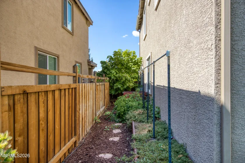 7028 Shady Gate, Sparks, Nevada 89436, 3 Bedrooms Bedrooms, ,3 BathroomsBathrooms,Residential,Residential,Shady Gate,0,260012248