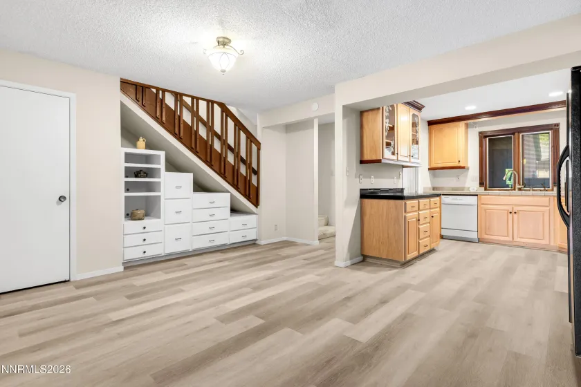 1974 Villa, Reno, Nevada 89509, 2 Bedrooms Bedrooms, ,3 BathroomsBathrooms,Residential,Residential,Villa,0,260012254