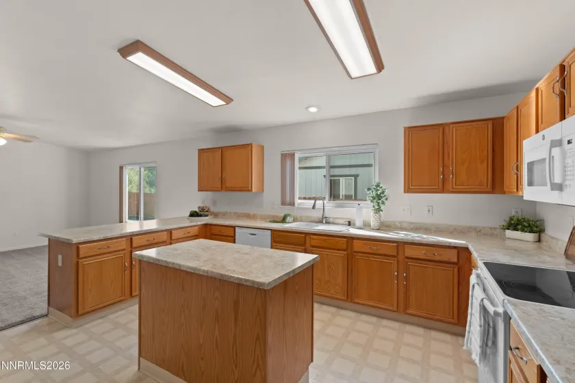 6904 Brahms, Sun Valley, Nevada 89433, 3 Bedrooms Bedrooms, ,2 BathroomsBathrooms,Residential,Residential,Brahms,0,260012266
