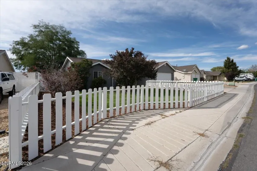 1466 Grey Bluffs, Fernley, Nevada 89408, 3 Bedrooms Bedrooms, ,2 BathroomsBathrooms,Residential,Residential,Grey Bluffs,0,260012268