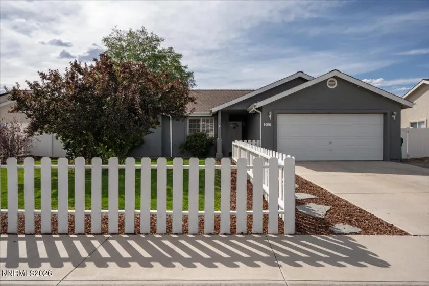 1466 Grey Bluffs, Fernley, Nevada 89408, 3 Bedrooms Bedrooms, ,2 BathroomsBathrooms,Residential,Residential,Grey Bluffs,0,260012268