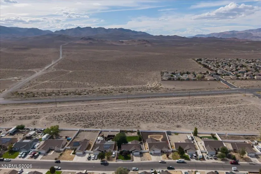 1466 Grey Bluffs, Fernley, Nevada 89408, 3 Bedrooms Bedrooms, ,2 BathroomsBathrooms,Residential,Residential,Grey Bluffs,0,260012268