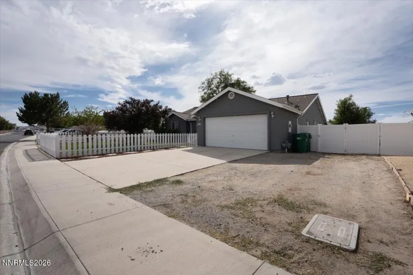 1466 Grey Bluffs, Fernley, Nevada 89408, 3 Bedrooms Bedrooms, ,2 BathroomsBathrooms,Residential,Residential,Grey Bluffs,0,260012268