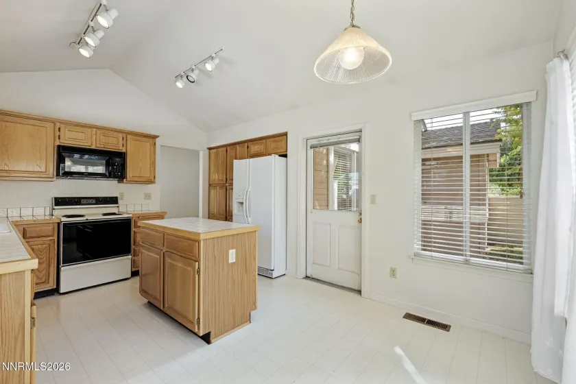 3349 Spring Creek, Reno, Nevada 89509, 3 Bedrooms Bedrooms, ,2 BathroomsBathrooms,Residential,Residential,Spring Creek,0,260012269