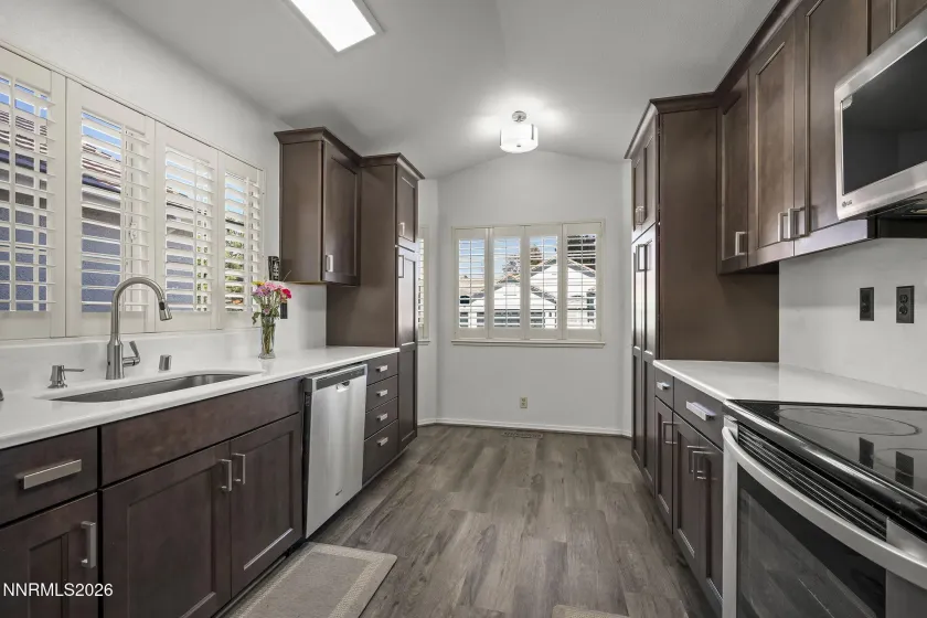 6784 Drexel, Sparks, Nevada 89436, 3 Bedrooms Bedrooms, ,2 BathroomsBathrooms,Residential,Residential,Drexel,0,260012253