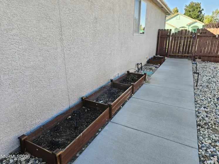 6784 Drexel, Sparks, Nevada 89436, 3 Bedrooms Bedrooms, ,2 BathroomsBathrooms,Residential,Residential,Drexel,0,260012253