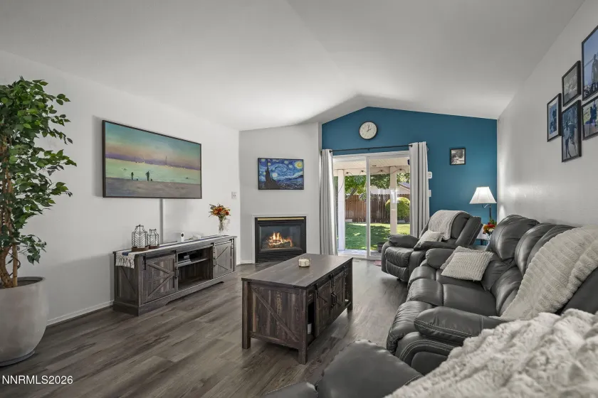 6784 Drexel, Sparks, Nevada 89436, 3 Bedrooms Bedrooms, ,2 BathroomsBathrooms,Residential,Residential,Drexel,0,260012253