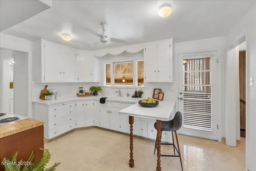 828 Washington, Reno, Nevada 89503, 3 Bedrooms Bedrooms, ,2 BathroomsBathrooms,Residential,Residential,Washington,0,260012288