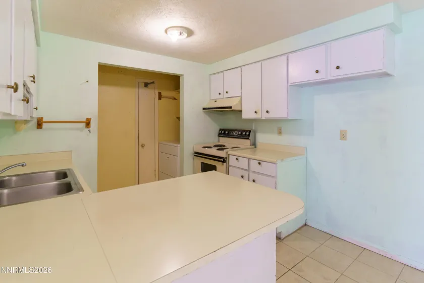6815 Lotus, Reno, Nevada 89506, 3 Bedrooms Bedrooms, ,2 BathroomsBathrooms,Residential,Residential,Lotus,0,260012291