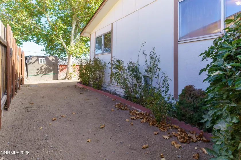 6815 Lotus, Reno, Nevada 89506, 3 Bedrooms Bedrooms, ,2 BathroomsBathrooms,Residential,Residential,Lotus,0,260012291