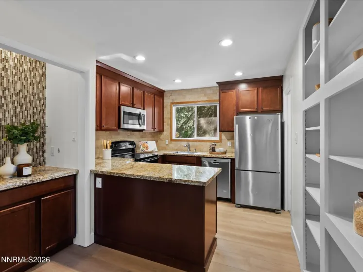 321 Ski, Incline Village, Nevada 89451, 3 Bedrooms Bedrooms, ,3 BathroomsBathrooms,Residential,Residential,Ski,0,260012298