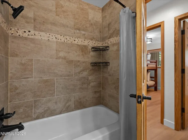 321 Ski, Incline Village, Nevada 89451, 3 Bedrooms Bedrooms, ,3 BathroomsBathrooms,Residential,Residential,Ski,0,260012298