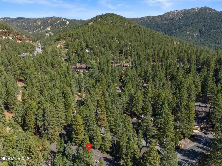 321 Ski, Incline Village, Nevada 89451, 3 Bedrooms Bedrooms, ,3 BathroomsBathrooms,Residential,Residential,Ski,0,260012298