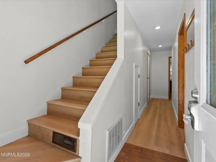 321 Ski, Incline Village, Nevada 89451, 3 Bedrooms Bedrooms, ,3 BathroomsBathrooms,Residential,Residential,Ski,0,260012298