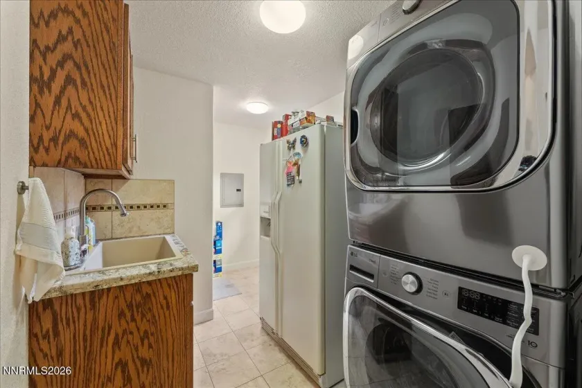 291 Surrey, Reno, Nevada 89521, 3 Bedrooms Bedrooms, ,3 BathroomsBathrooms,Residential,Residential,Surrey,0,260012299