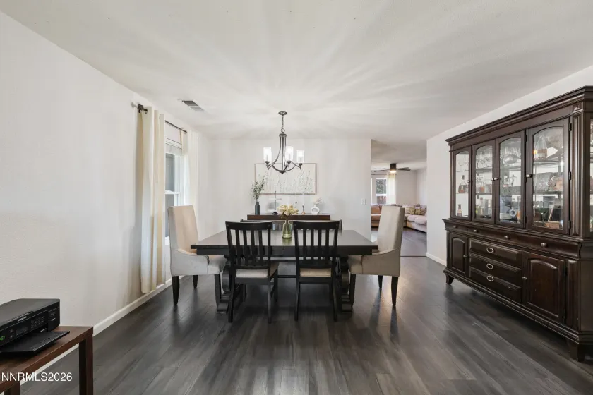 856 Promedio, Sparks, Nevada 89436, 4 Bedrooms Bedrooms, ,2 BathroomsBathrooms,Residential,Residential,Promedio,0,260012300