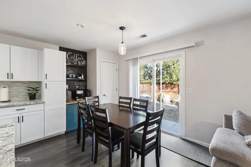 856 Promedio, Sparks, Nevada 89436, 4 Bedrooms Bedrooms, ,2 BathroomsBathrooms,Residential,Residential,Promedio,0,260012300