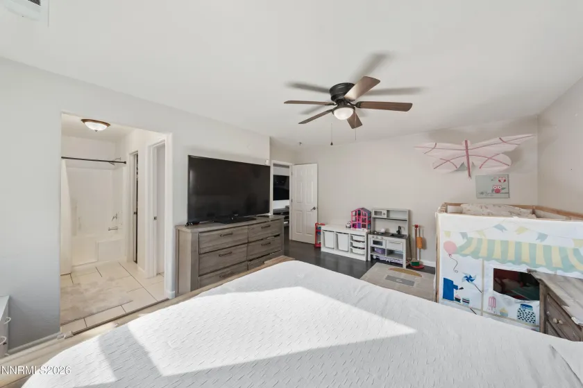 856 Promedio, Sparks, Nevada 89436, 4 Bedrooms Bedrooms, ,2 BathroomsBathrooms,Residential,Residential,Promedio,0,260012300