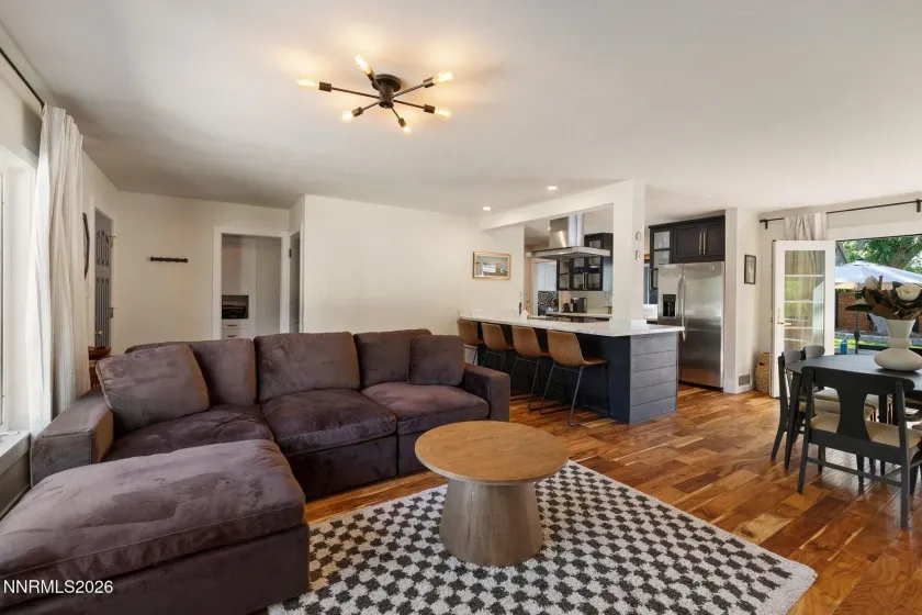 1720 Allen, Reno, Nevada 89509, 3 Bedrooms Bedrooms, ,2 BathroomsBathrooms,Residential,Residential,Allen,0,260012302